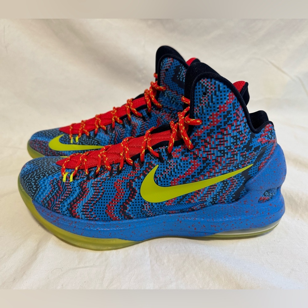 Nike KD 5 Christmas - Sz 10.5